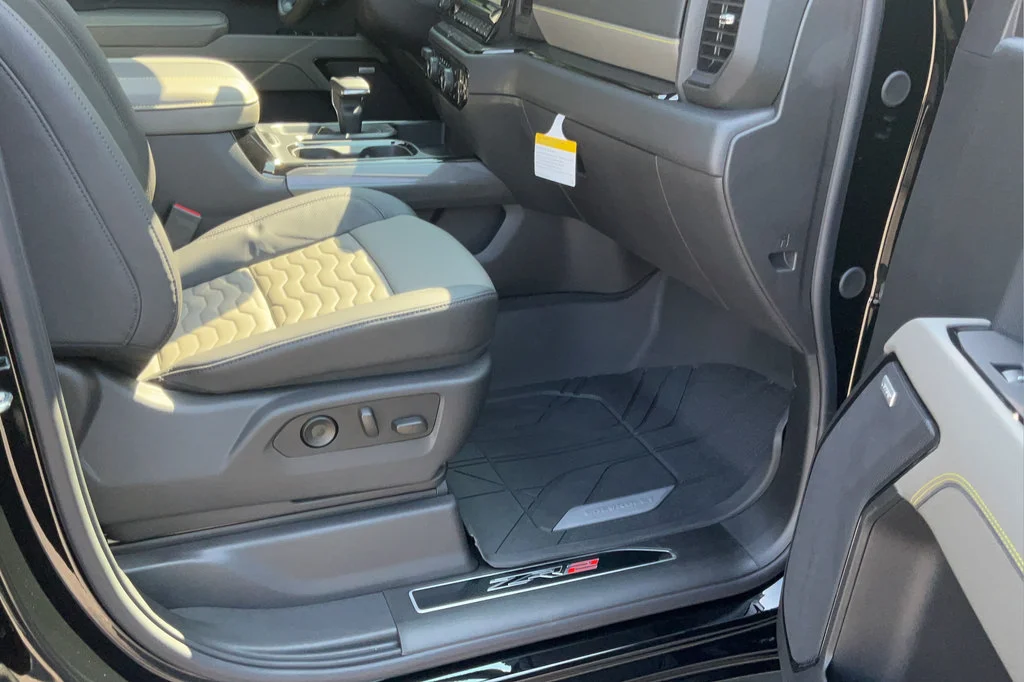 2026 Chevrolet Silverado 1500 ZR2 - Photo 45