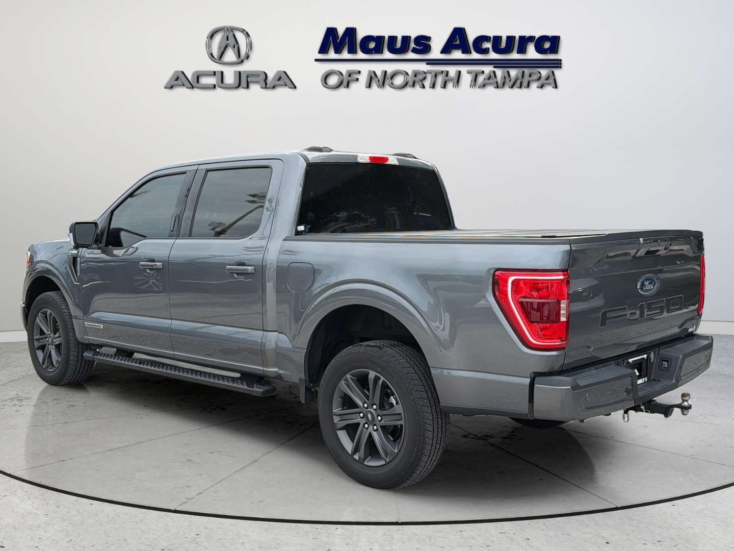 Used 2023 Gray Metallic Ford XLT image 7