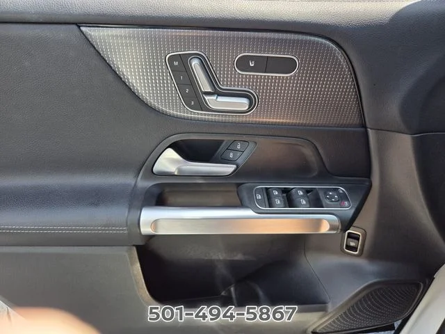 Used 2023 White Mercedes-Benz GLB 250 image 24