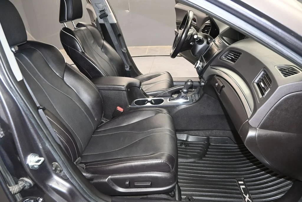 Used 2021 Modern Steel Metallic Acura Premium Package image 23