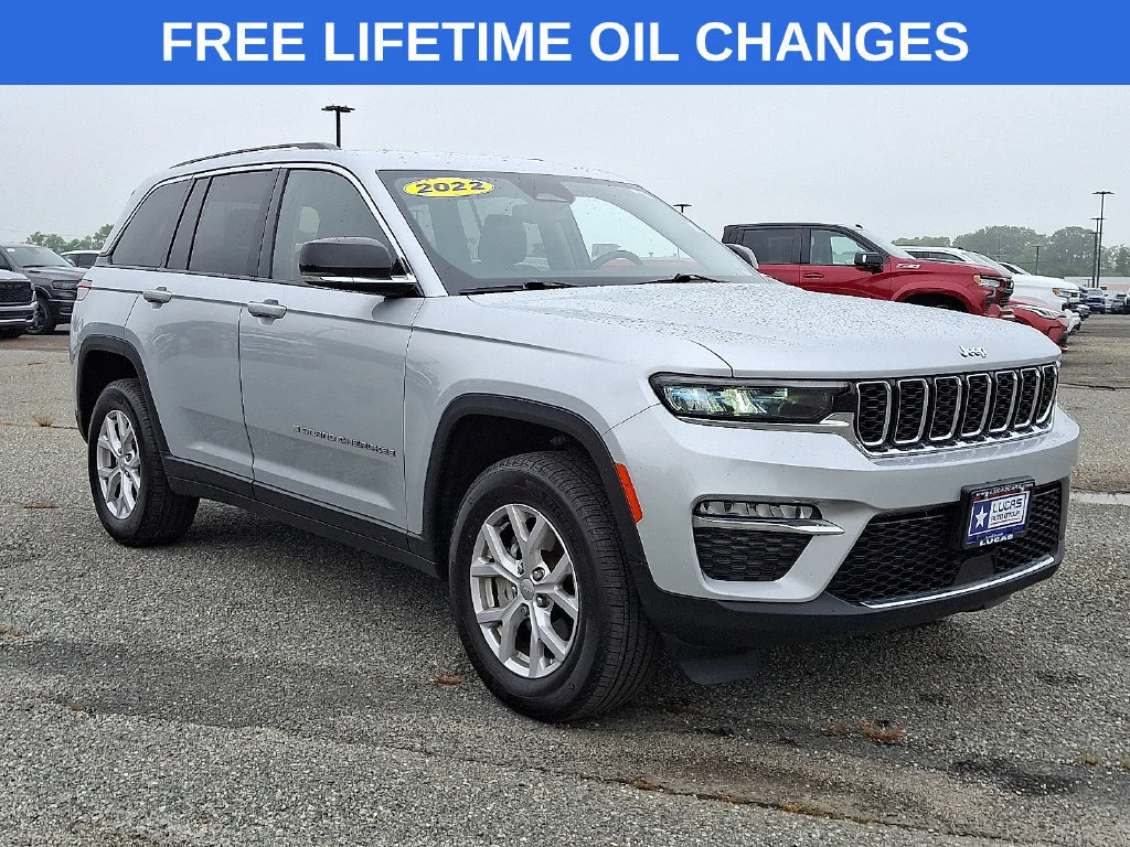 Used 2022 Silver Jeep Limited 4x4 image 1