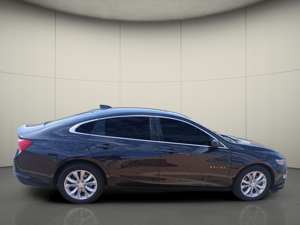 Used 2023 Gray Chevrolet LT image 8