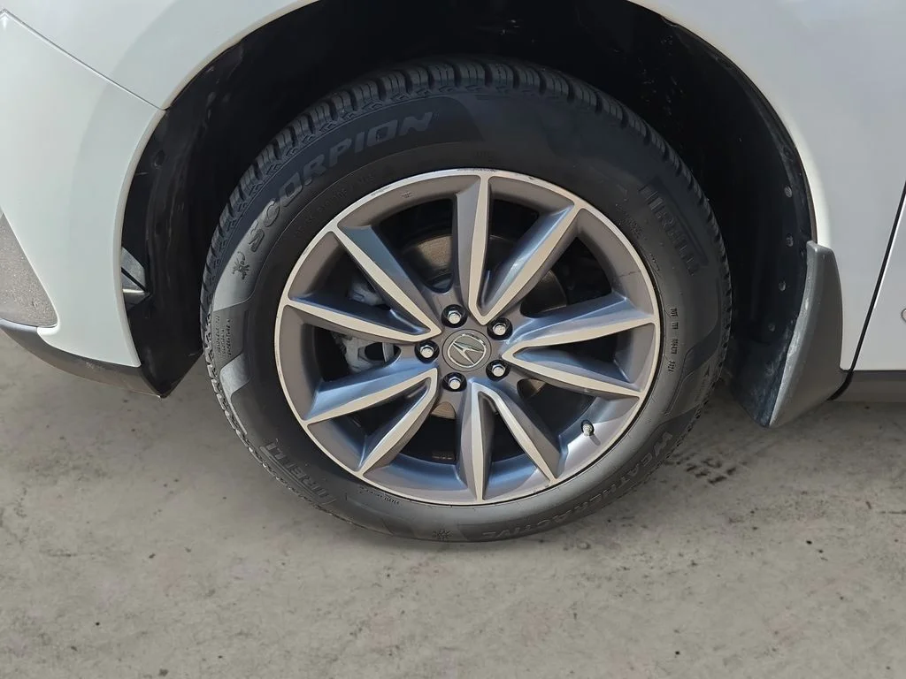 Used 2020  Acura Advance Package image 9