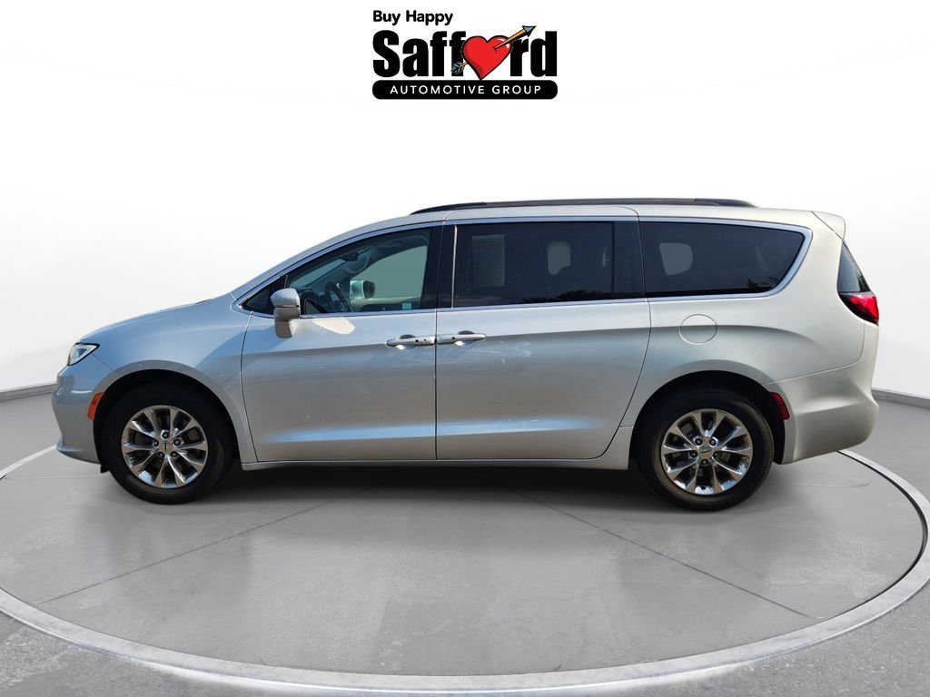 Used 2022 Silver Chrysler Touring L image 11