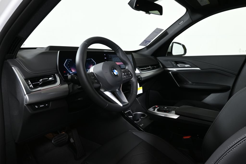 Used 2026 Alpine White BMW xDrive28i image 15