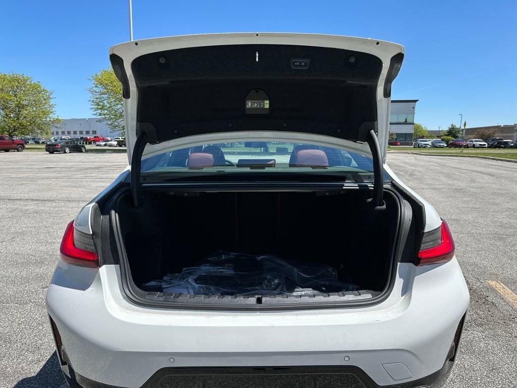 New 2026 Alpine White BMW 330i NA xDrive image 22