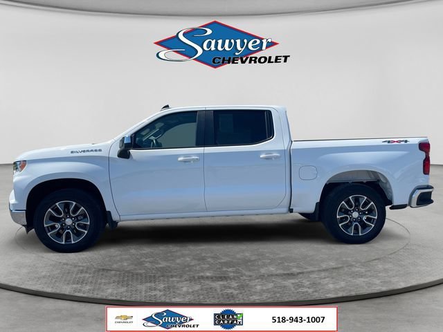 Used 2023 SUMMIT WHITE Chevrolet LT image 2