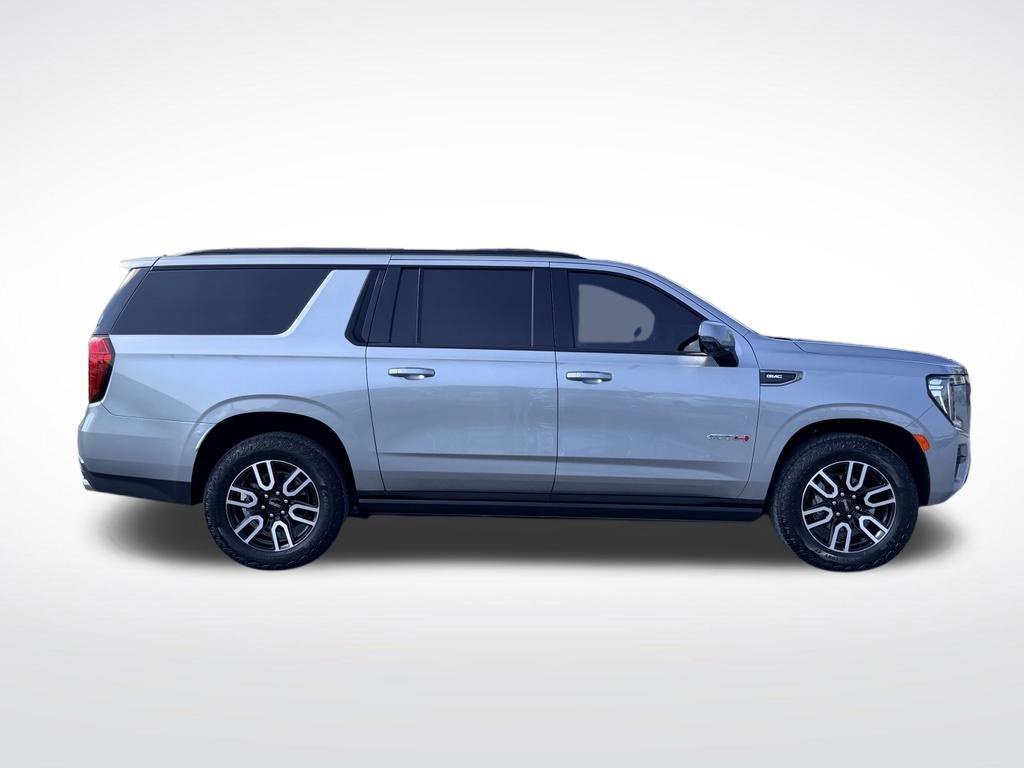 Used 2024 Sterling Metallic GMC AT4 image 8