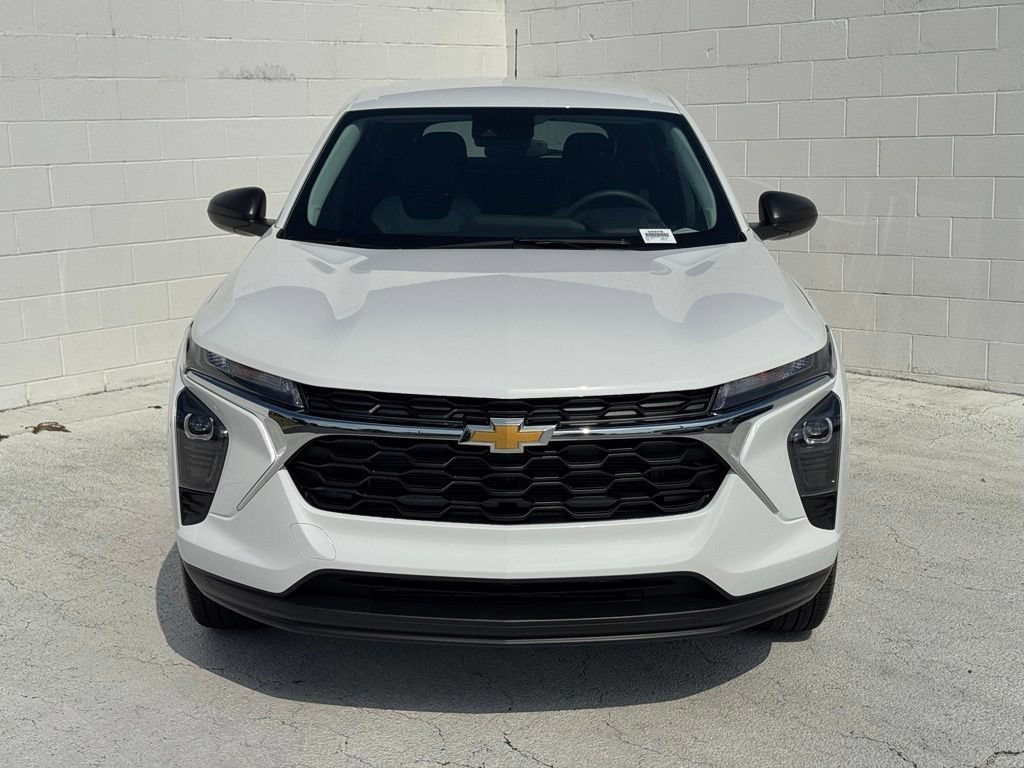 2026 Chevrolet Trax LS - Photo 6