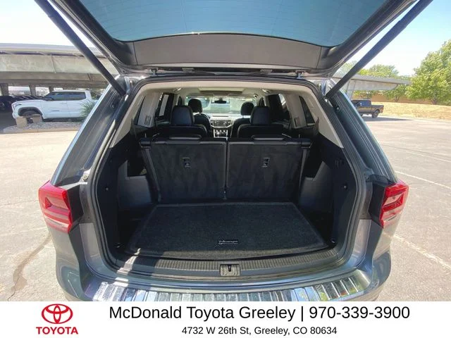 Used 2019 Silver Volkswagen SEL Premium image 25