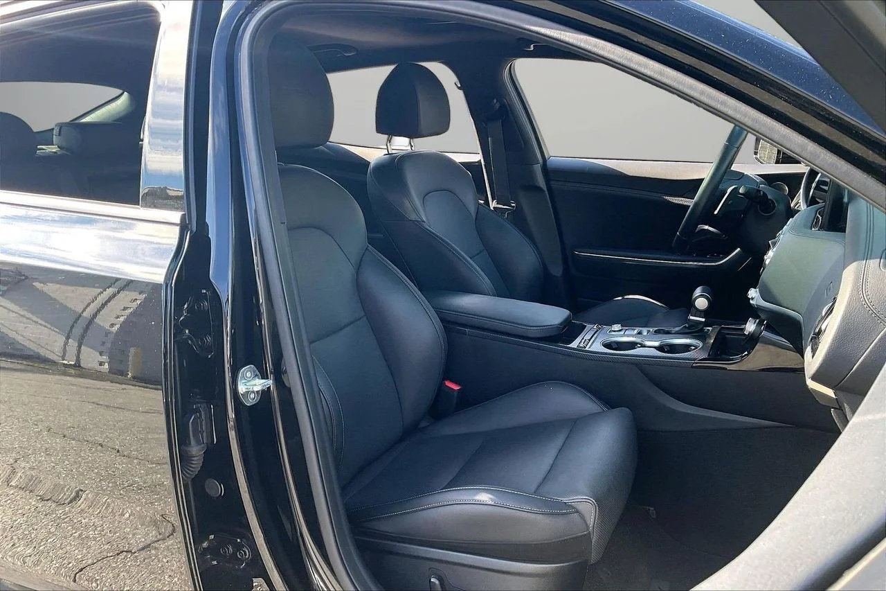 Used 2023 Black Kia GT-Line image 24