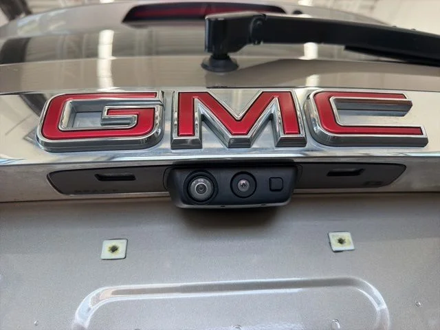Used 2022 Gray GMC Denali image 10