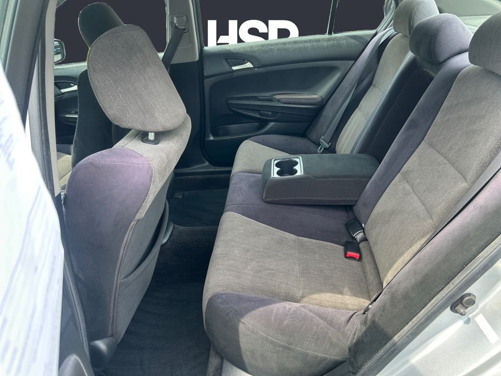 Used 2008 Alabaster Silver Metallic Honda LX image 13