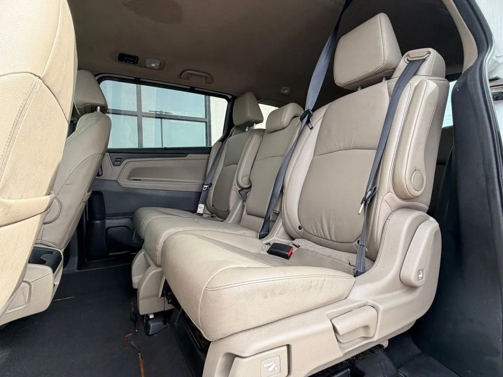 Used 2021 White Honda EX-L image 9