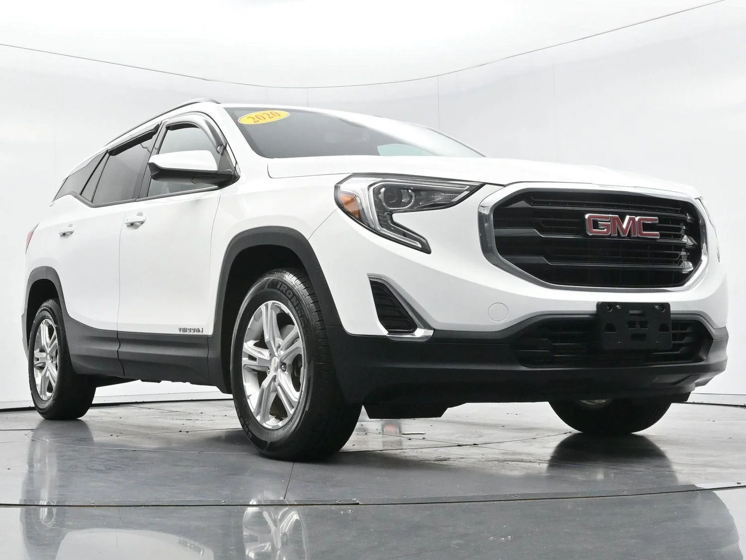 Used 2020 Summit White GMC SLE image 44