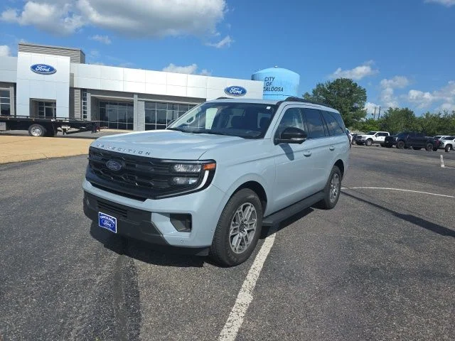 Used 2025 Gray Ford Active image 7