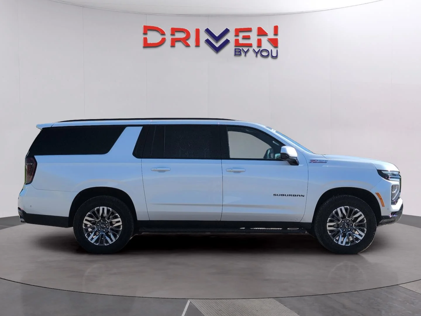 Used 2025 Iridescent Pearl Tricoat Chevrolet Z71 image 6