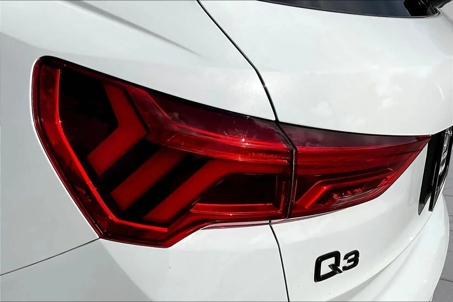 Used 2021 Glacier White Metallic Audi S line Premium Plus image 28
