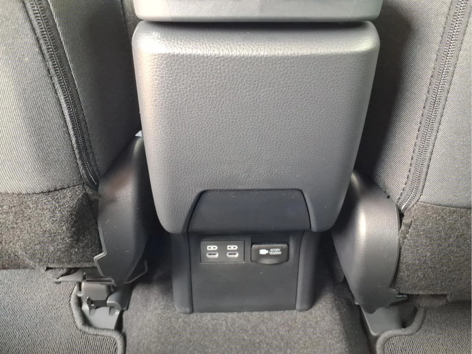 New 2026 WIND CHILL PEARL Toyota SE image 11