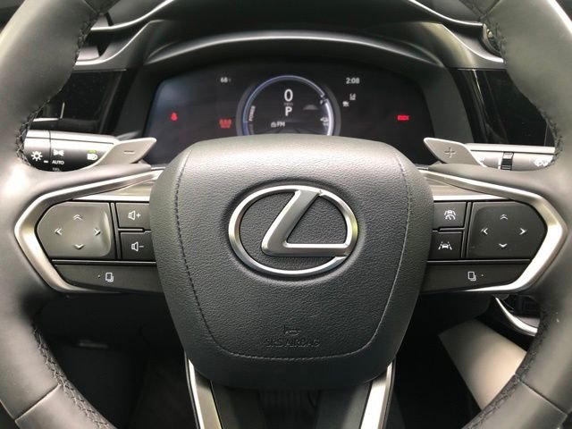 Used 2023 White Lexus 450e Premium image 27