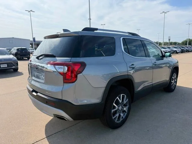 Used 2023 Sterling Metallic GMC SLT image 3
