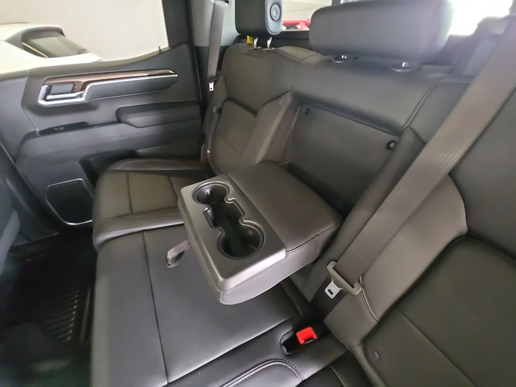 Used 2025 White Chevrolet RST image 30