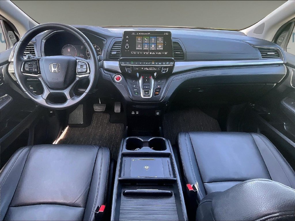 Used 2025 Black Honda EX-L image 22