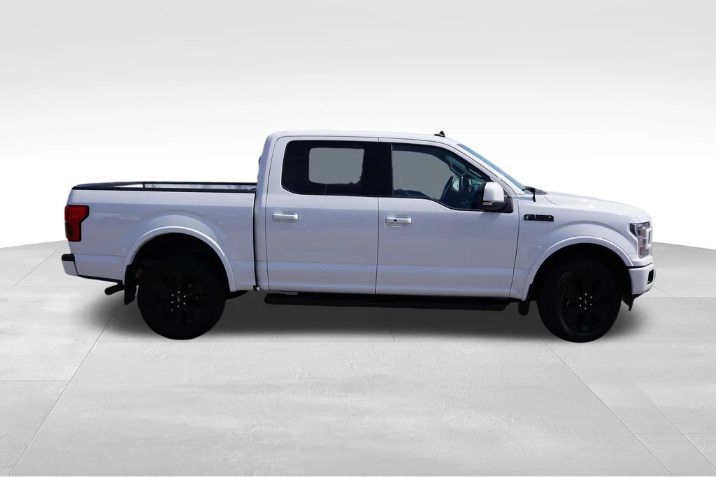 Certified Used 2020 Oxford White Ford Lariat image 3