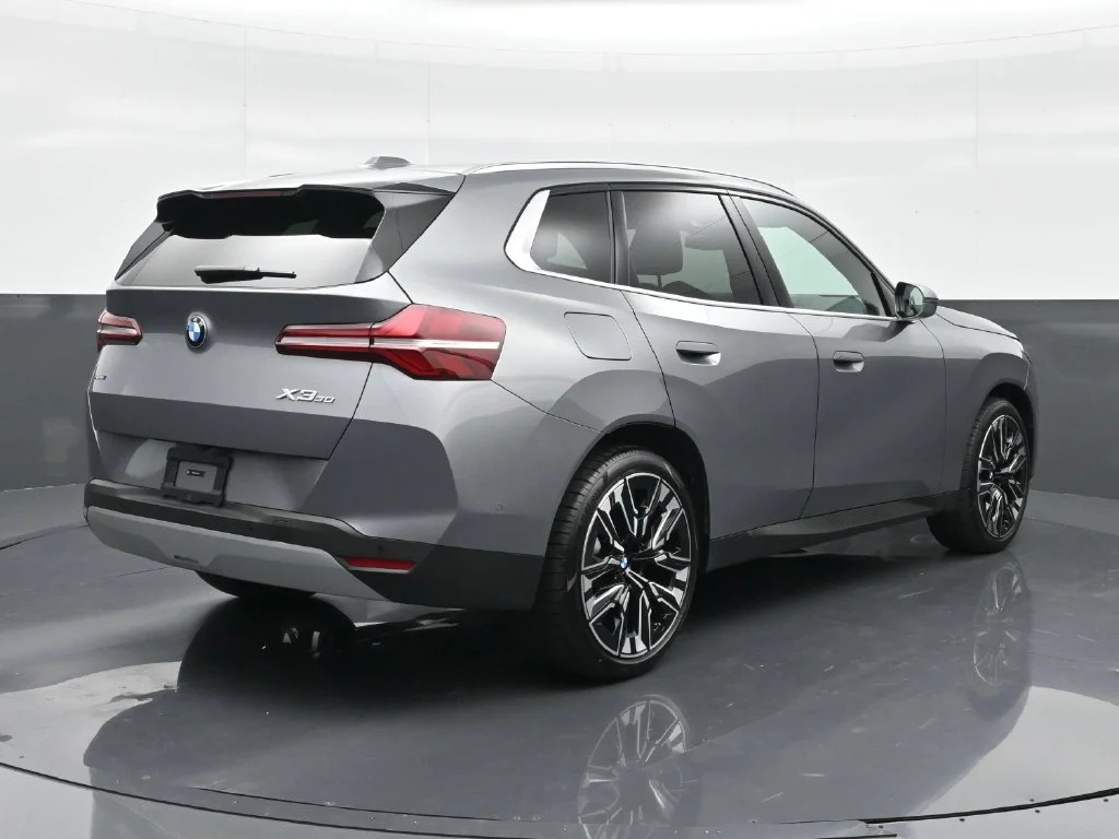 2026 BMW X3 30 - Photo 14