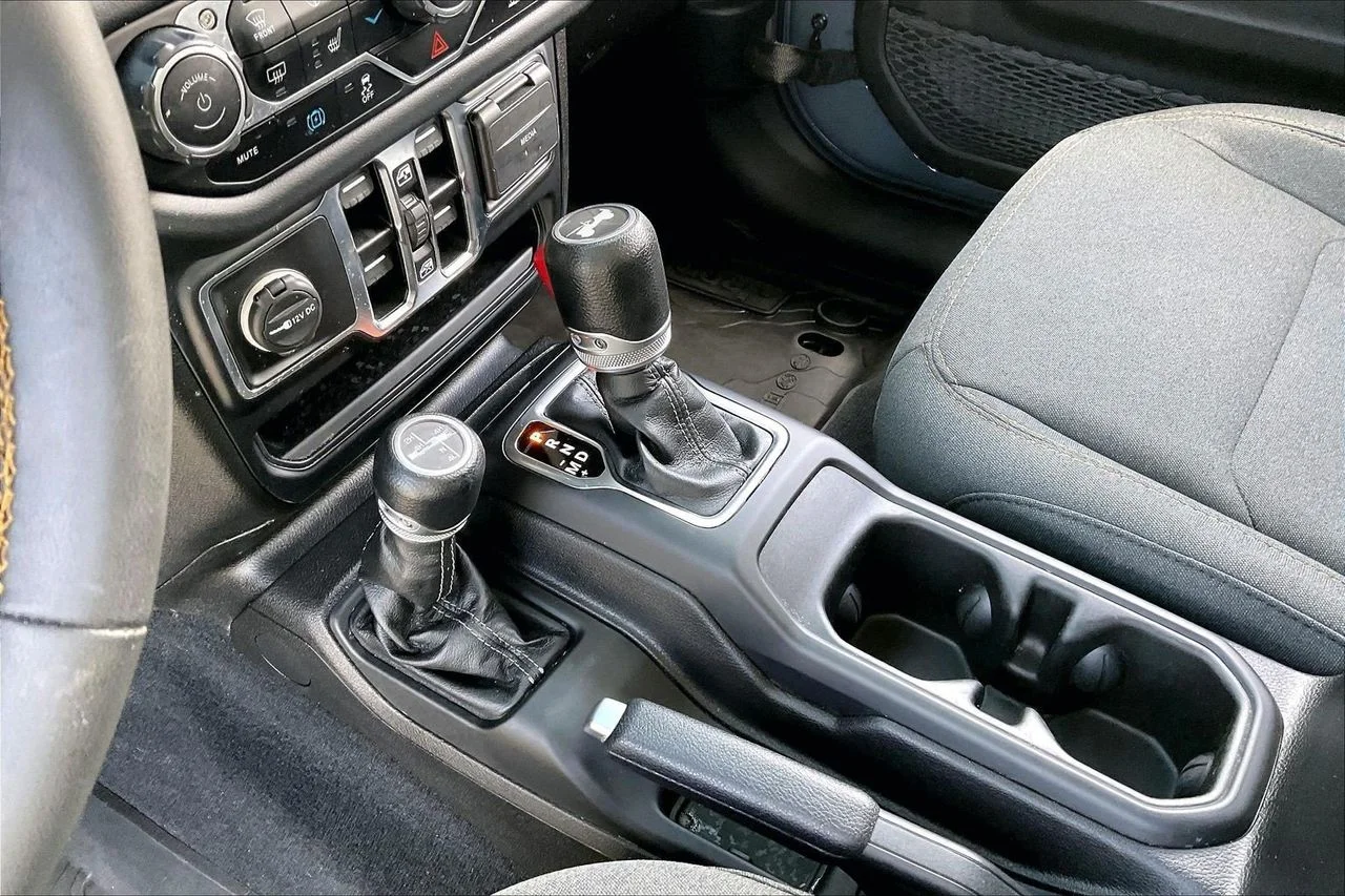 Certified Used 2024 Gray Jeep Sahara 4xe image 30