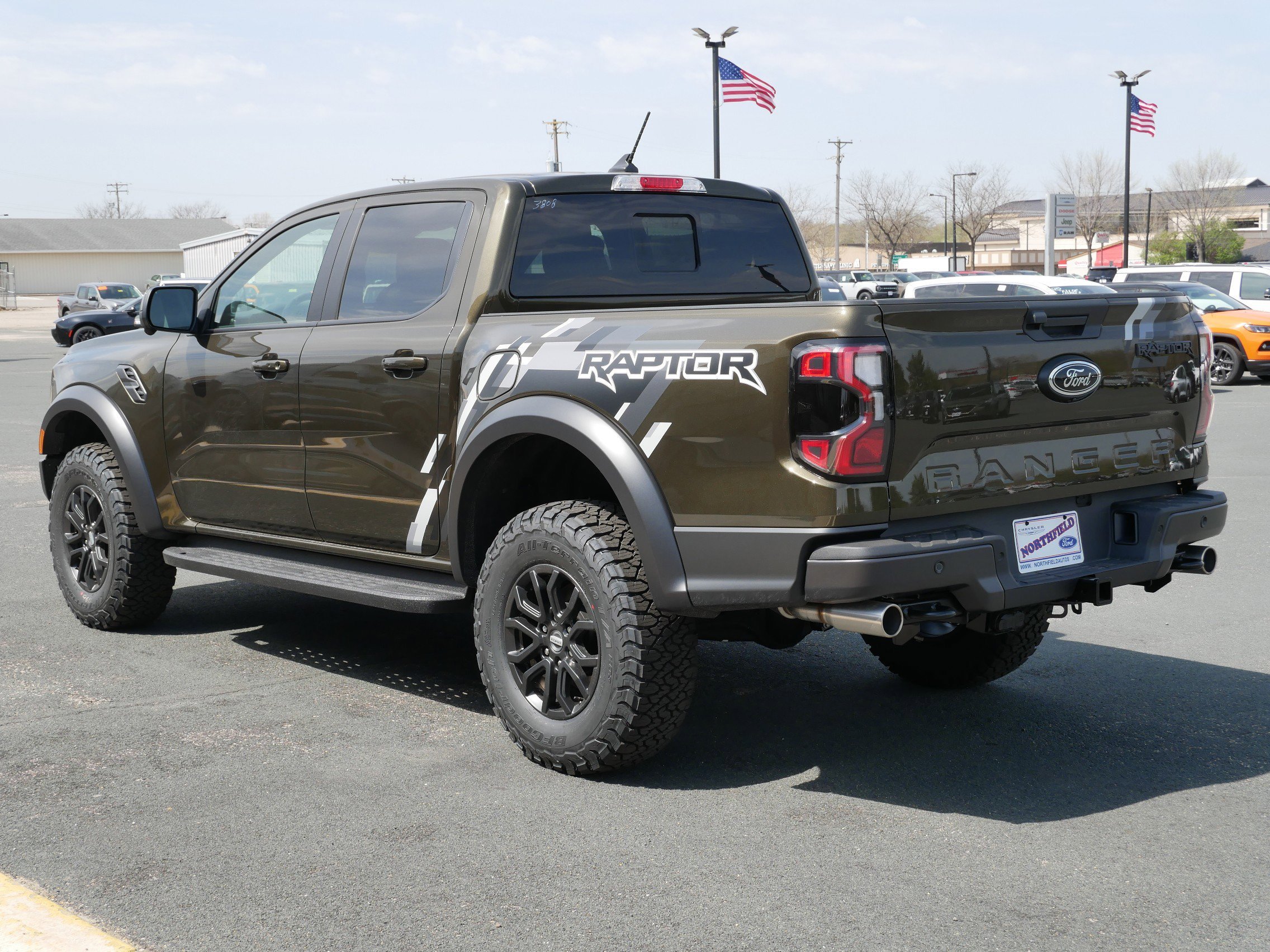 View vehicle photo 6