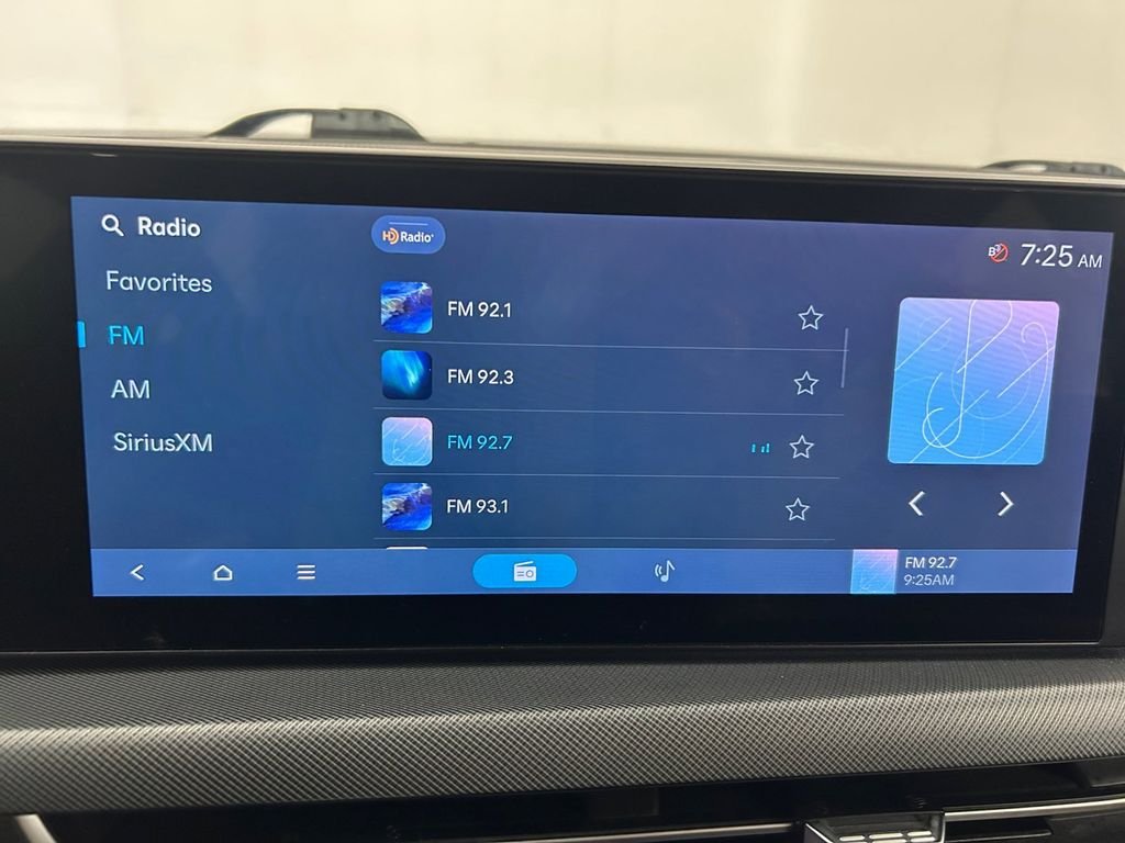 Used 2025 Red Hyundai SEL image 11