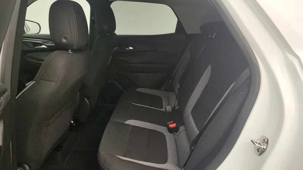 New 2026 Summit White Chevrolet LT image 21