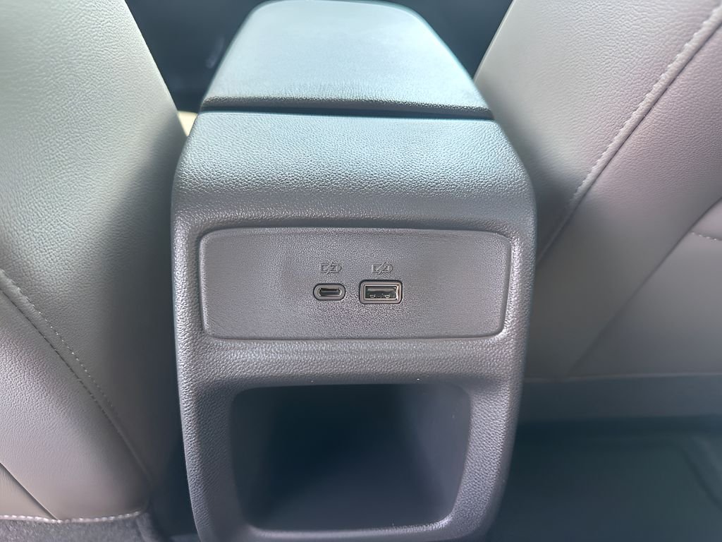 New 2026 Mosaic Black Metallic Chevrolet ACTIV image 14