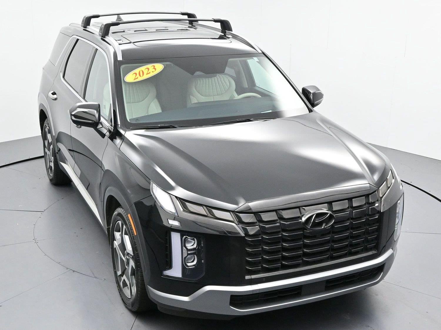 Used 2023 Abyss Black Pearl Hyundai Limited image 47