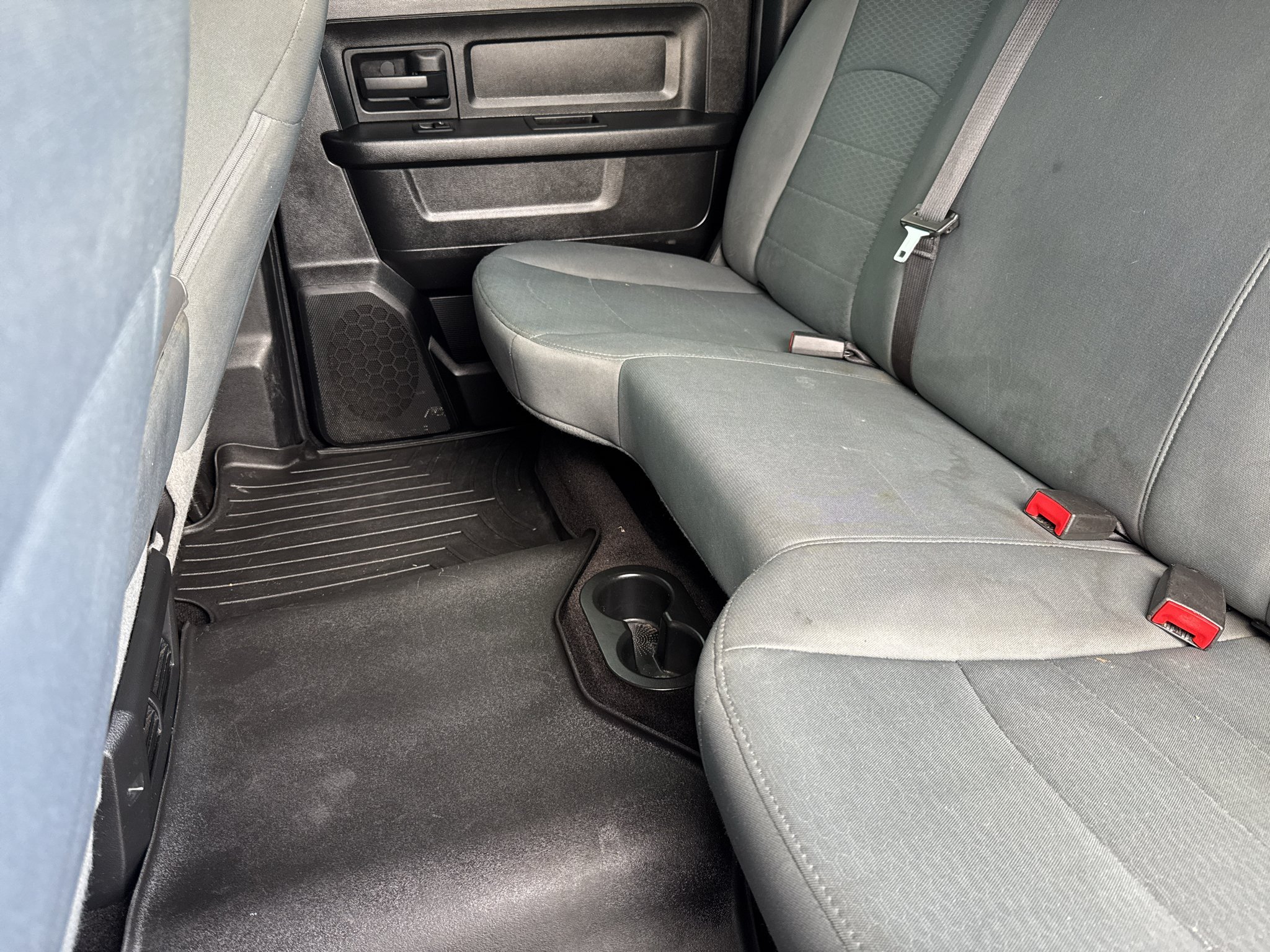 Used 2015 Blue Ram Express image 23