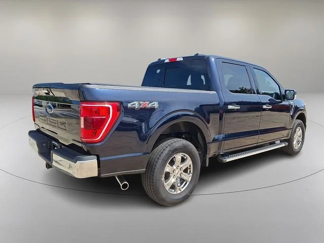 Used 2022 Blue Ford XLT image 11