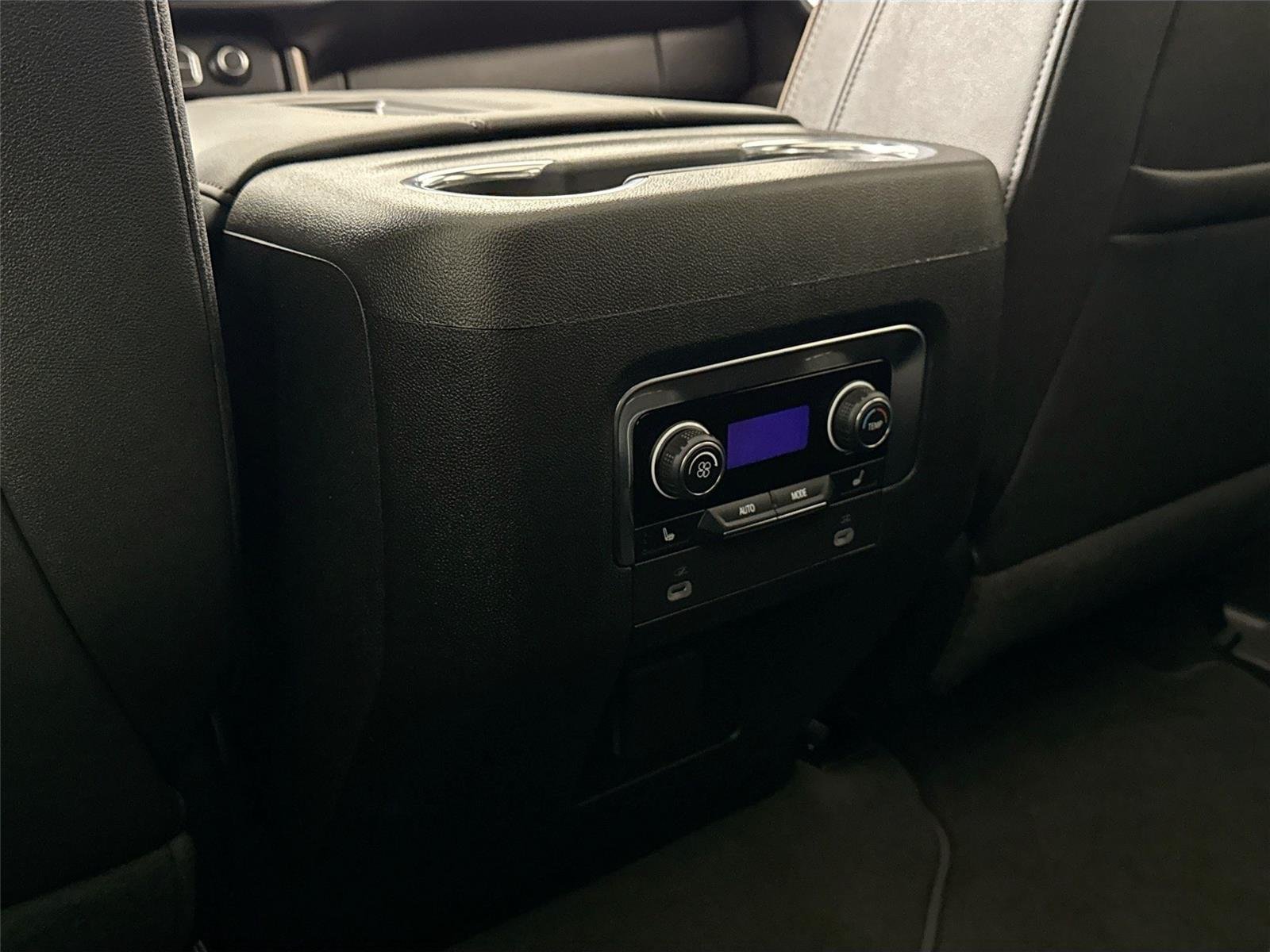 Used 2024 Black Chevrolet High Country image 37