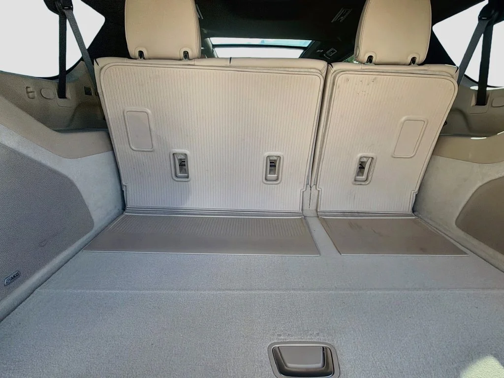 Used 2024 Crystal White Cadillac Premium image 29