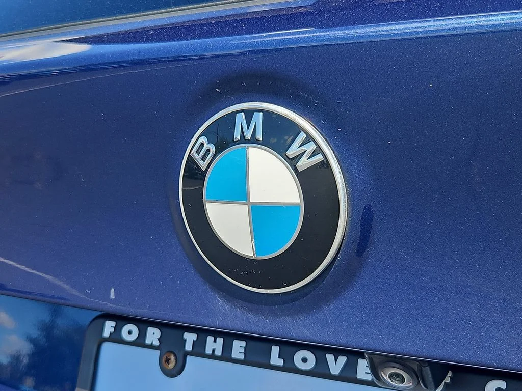 Used 2019 Phytonic Blue Metallic BMW xDrive30i image 25
