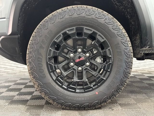 New 2026 Sterling Metallic GMC Elevation image 15