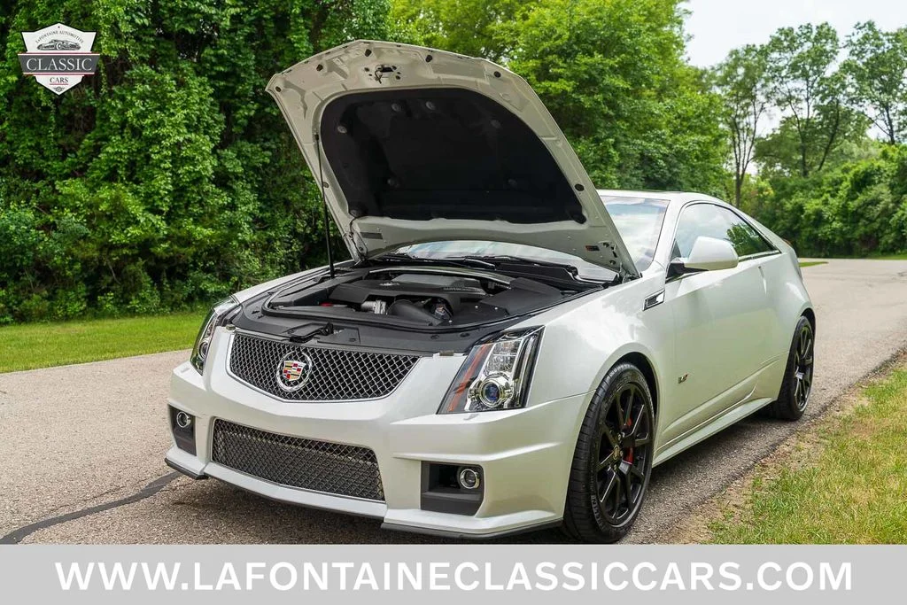 Used 2015 White Cadillac Base image 50