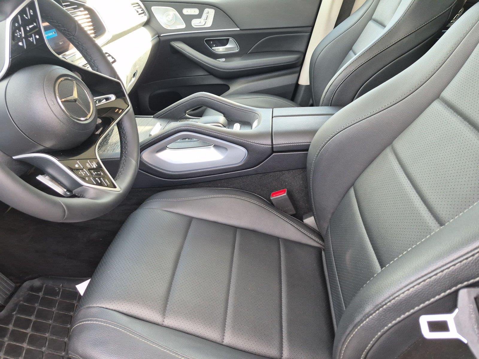 Used 2024 Twilight Blue Metallic Mercedes-Benz GLS 450 image 17