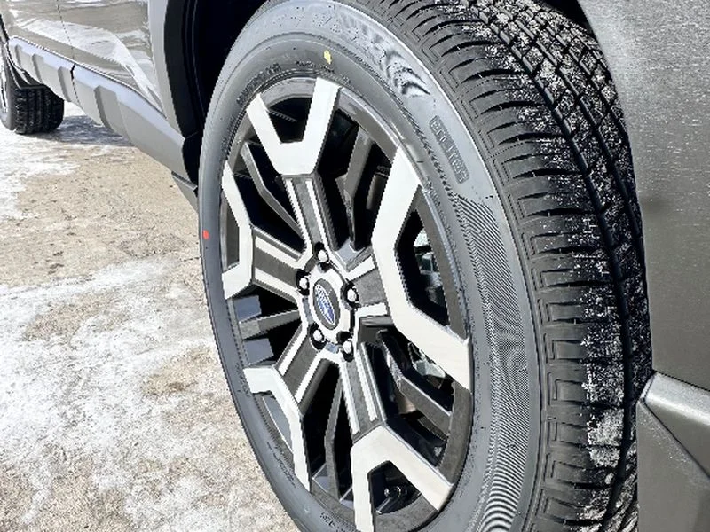 New 2026 CRYSTAL BLACK SILICA Subaru Touring XT image 8
