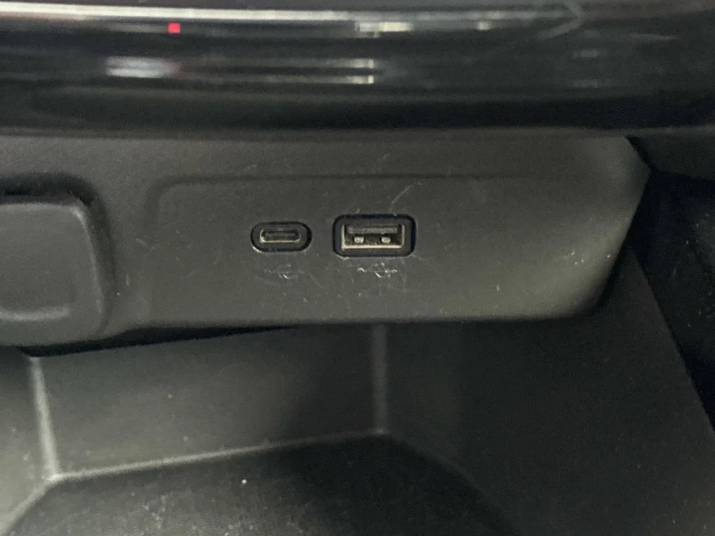 Used 2025 Gray Chevrolet LT image 33