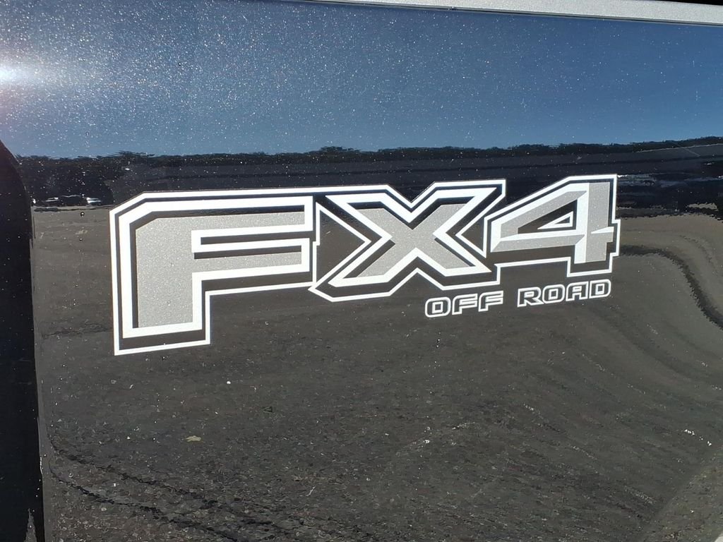 New 2027 Agate Black Metallic Ford F-250® XLT image 11