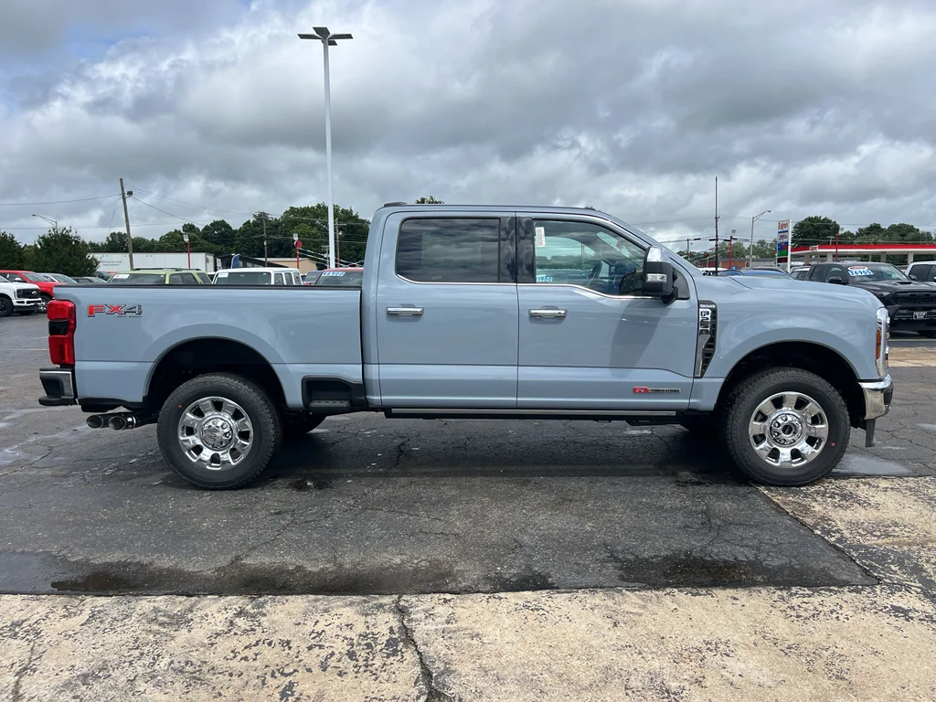 New 2026 Glacier Gray Metallic Tri-Coat Ford F-250® King Ranch® image 4