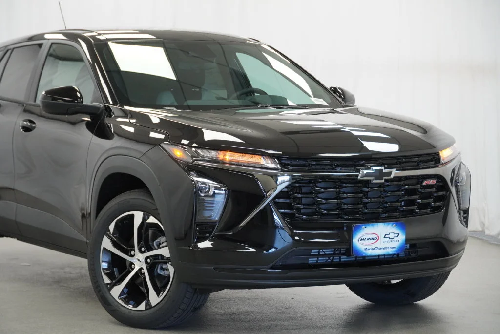 New 2026 Mosaic Black Metallic Chevrolet 1RS image 7