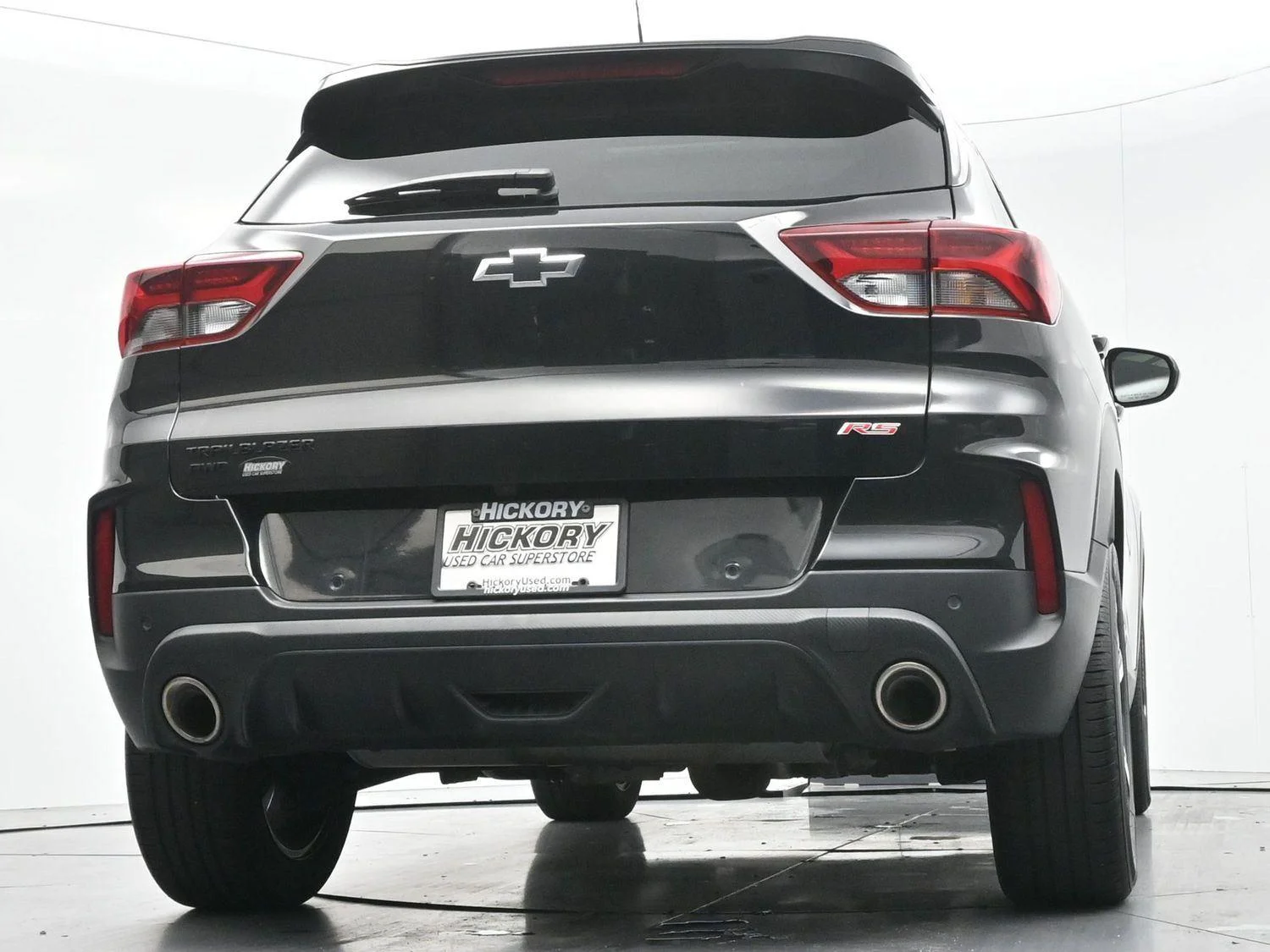 Used 2022 Mosaic Black Metallic Chevrolet RS image 48