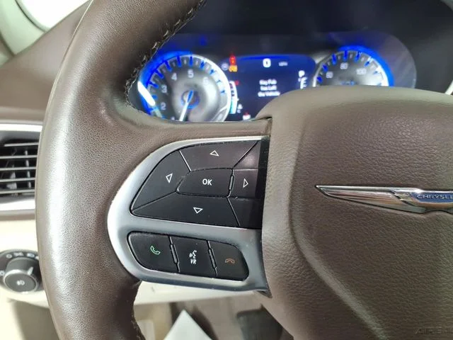 Used 2018 Red Chrysler Touring L Plus image 16